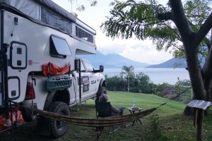 Dodge Ram 2500 HD HEMI 5.7 & Palomino Backpack Truck Camper FOR SALE